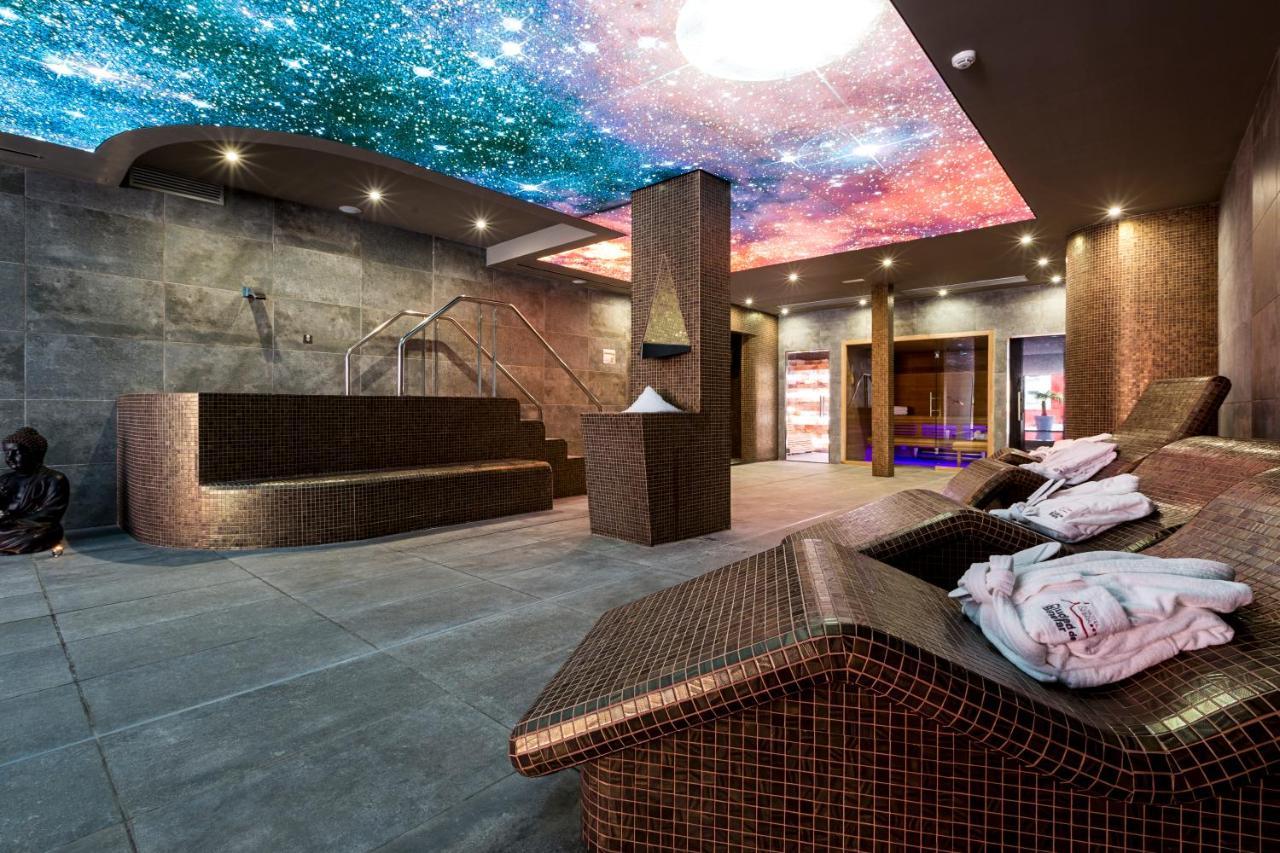 Hotel & Spa Ciudad De Binéfar Exteriör bild