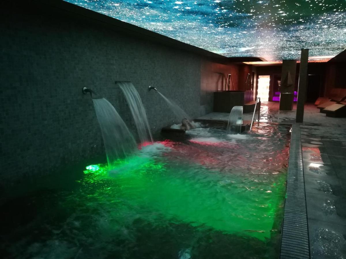 Hotel & Spa Ciudad De Binéfar Exteriör bild