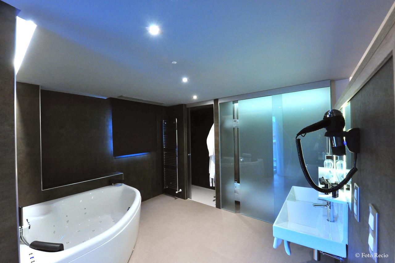 Hotel & Spa Ciudad De Binéfar Exteriör bild