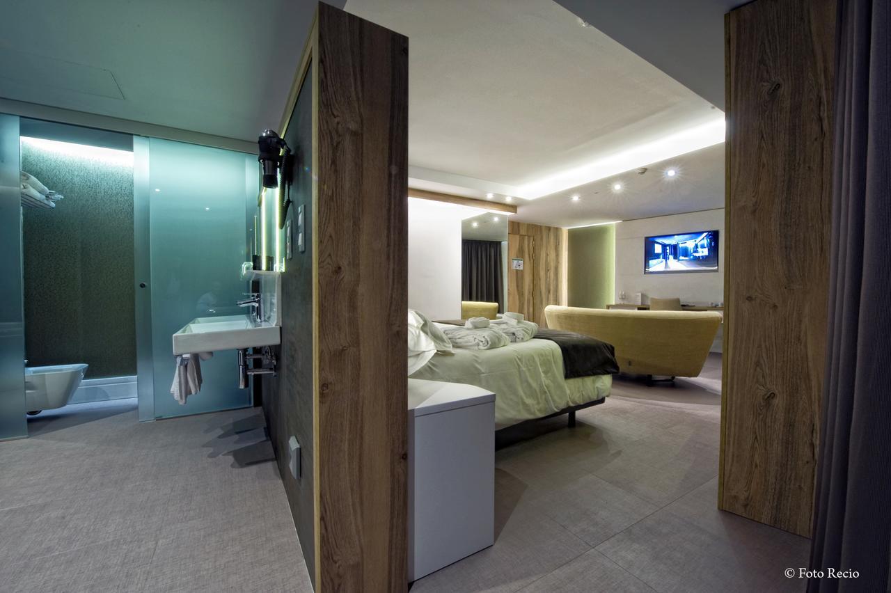 Hotel & Spa Ciudad De Binéfar Exteriör bild