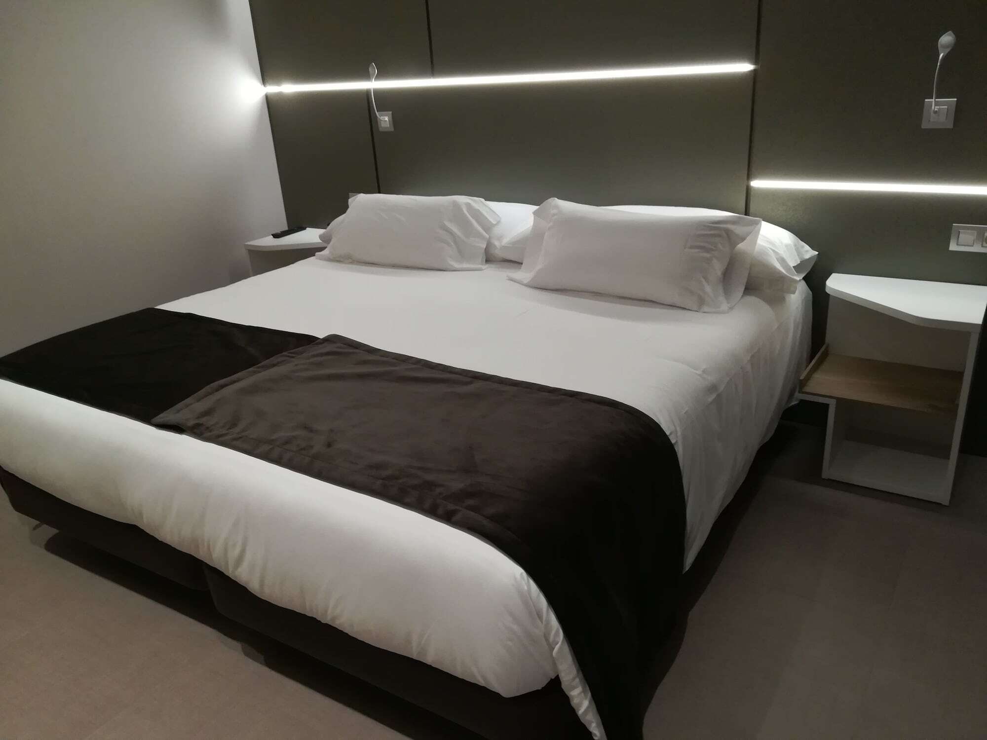 Hotel & Spa Ciudad De Binéfar Exteriör bild