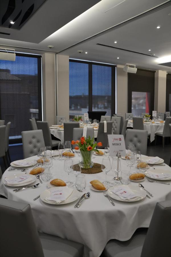Hotel & Spa Ciudad De Binéfar Exteriör bild